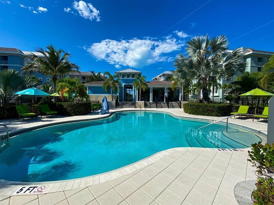 Seas The Day By Coastal Chic Vacations Appartement Bradenton Buitenkant foto